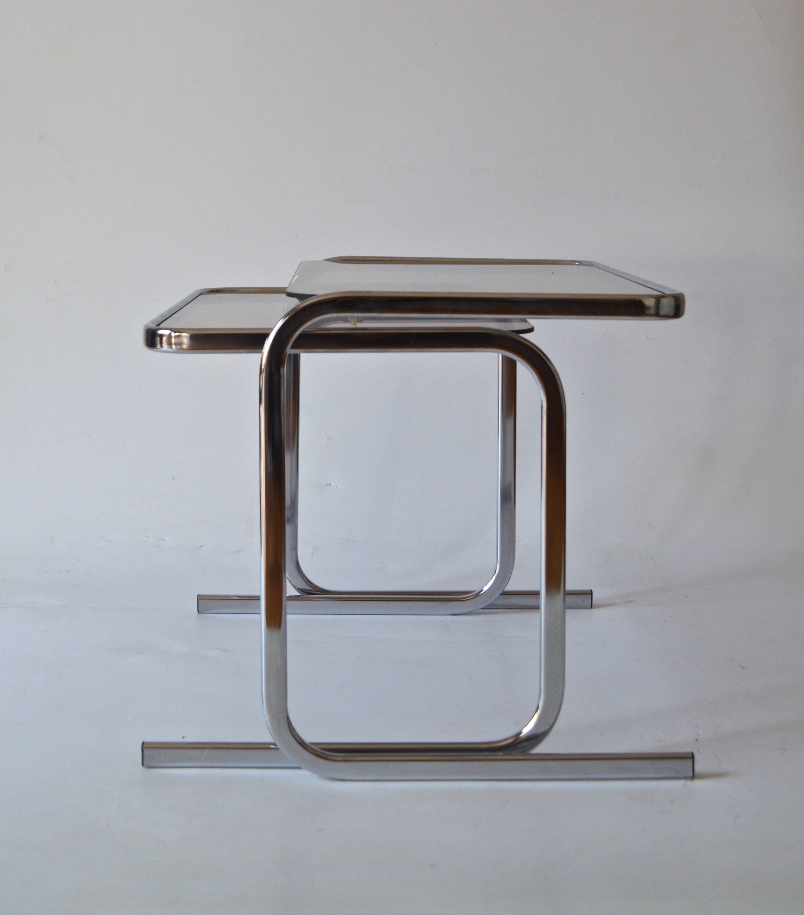 Duo of nesting tables