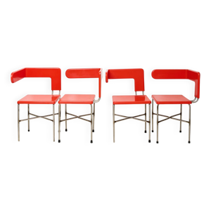 Chaises asymétriques