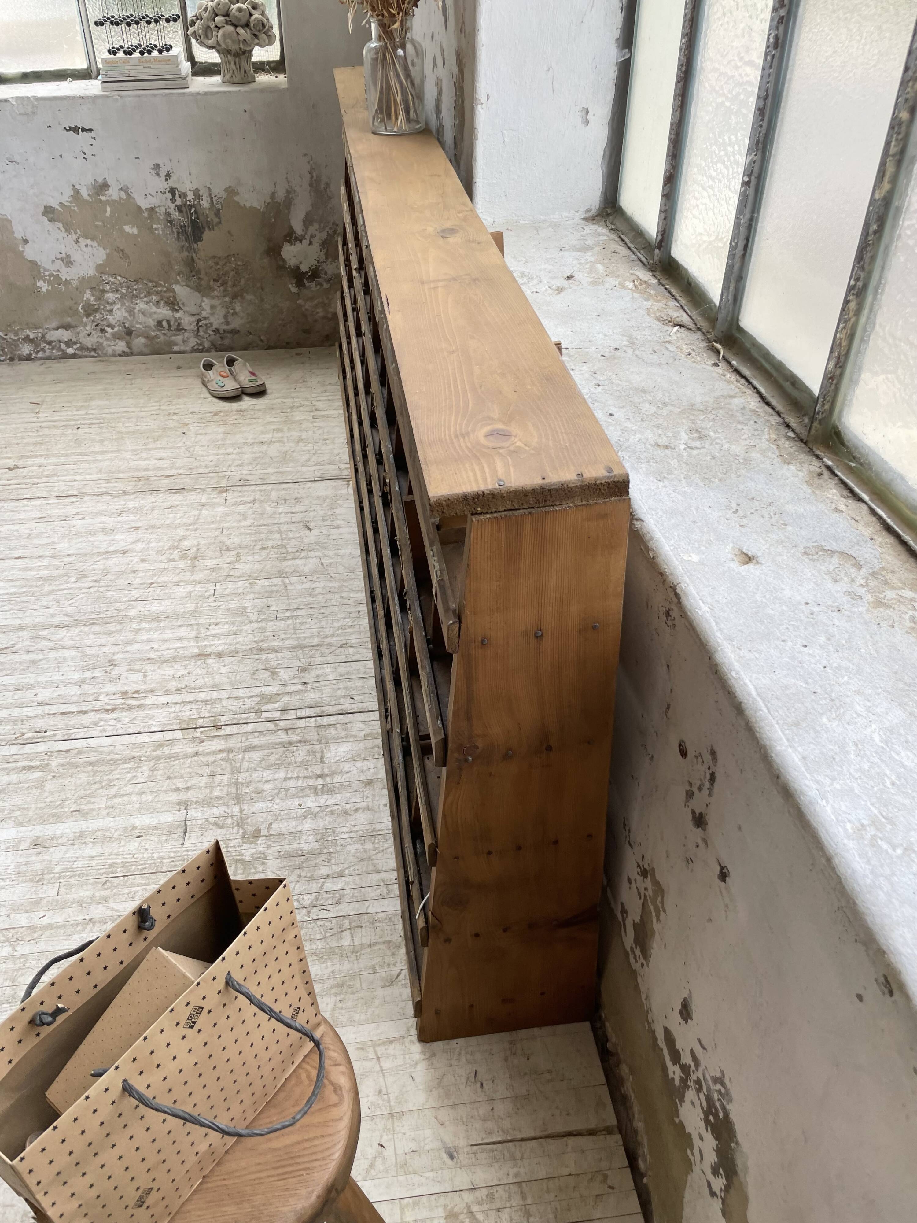 Meuble de métier pin à cases XL 250cm