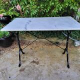 Bistro table in Carrara marble and cast iron circa 1900