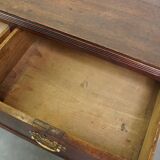 Commode anglaise ancienne dotée de 5 tiroirs et d'une patine
