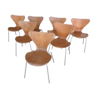 Series 7 chairs series 7 of Arne jacosen for fritz hansen