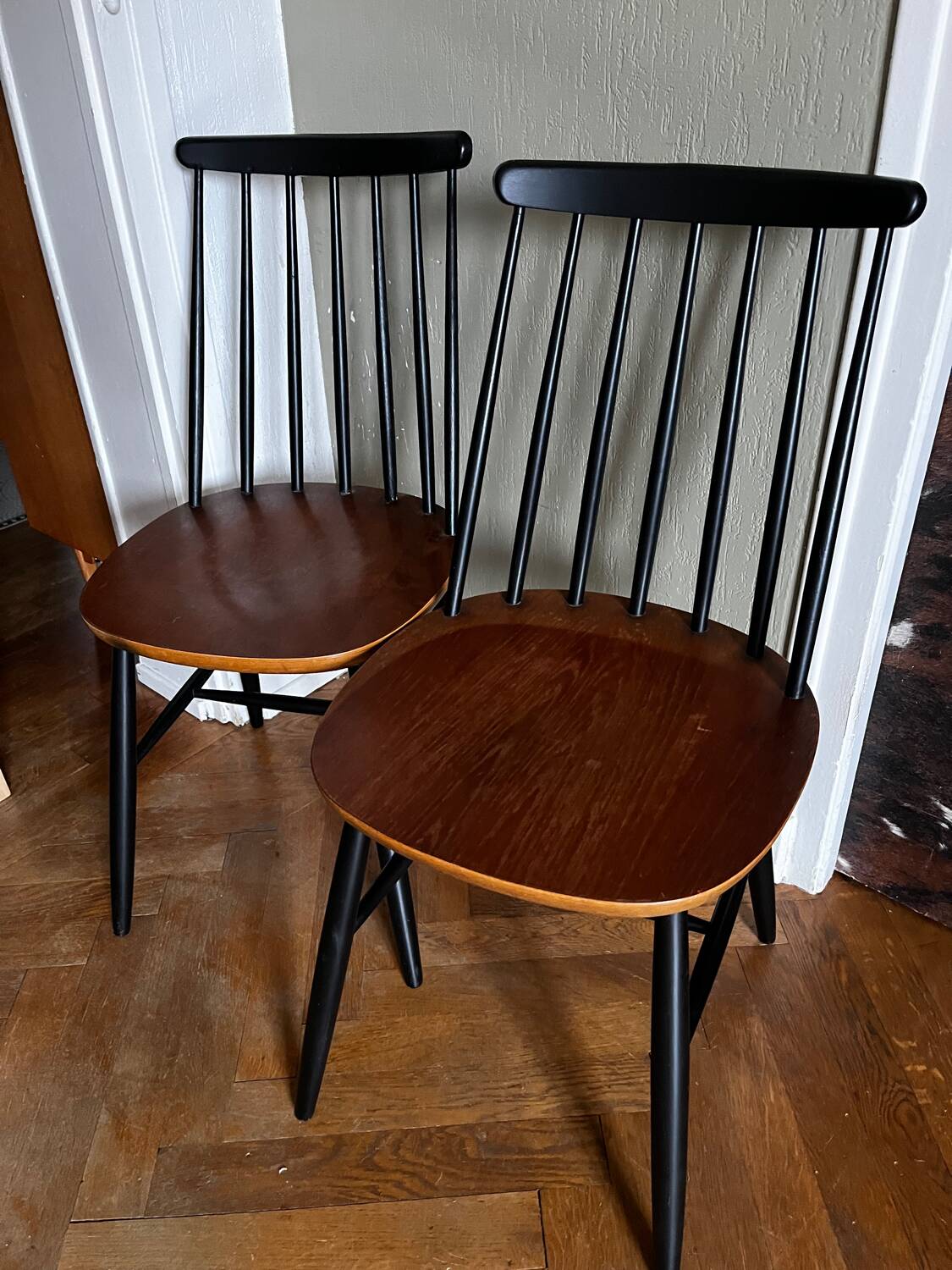 2 Tapiovaara chairs