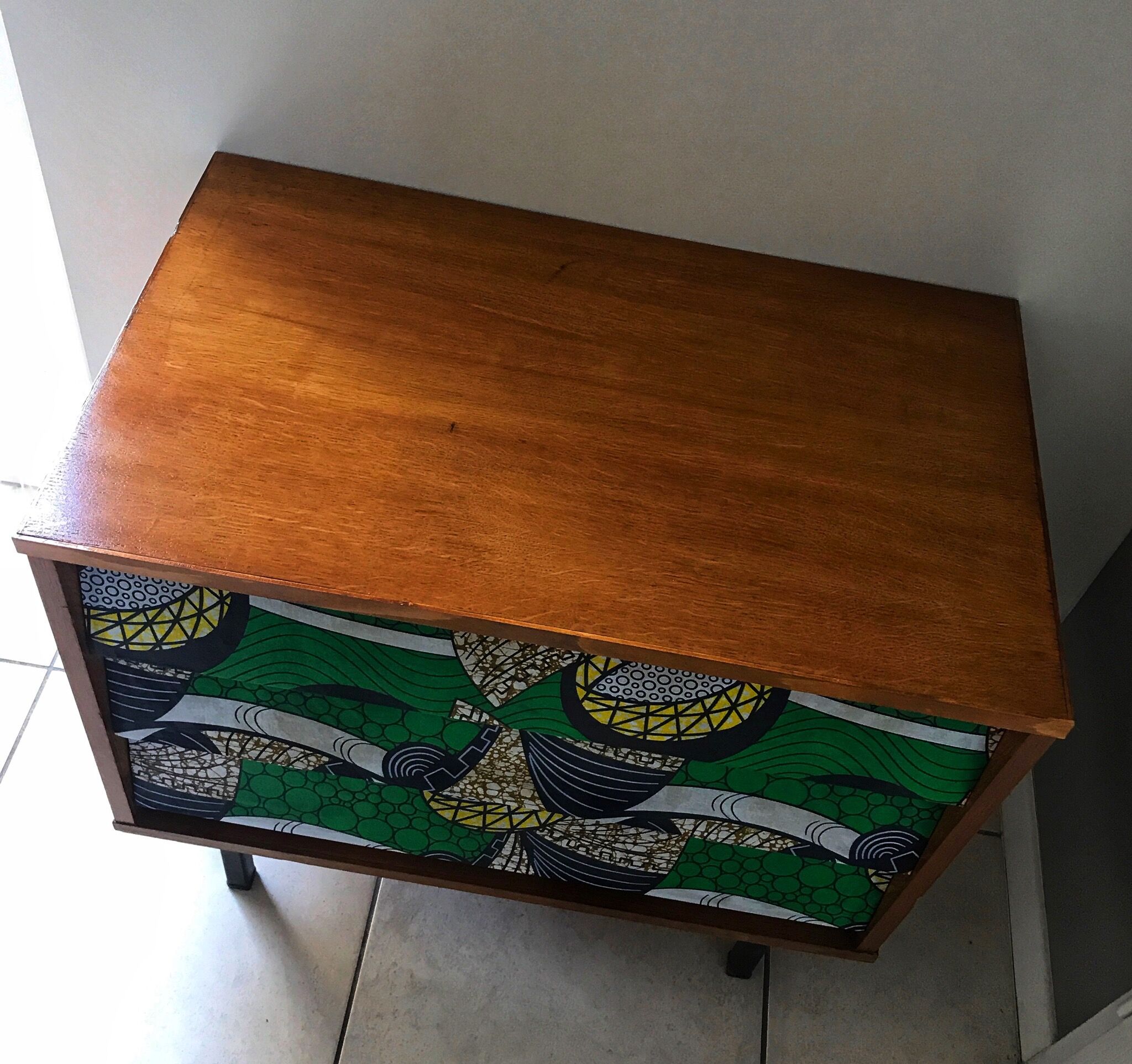 Chest of drawers