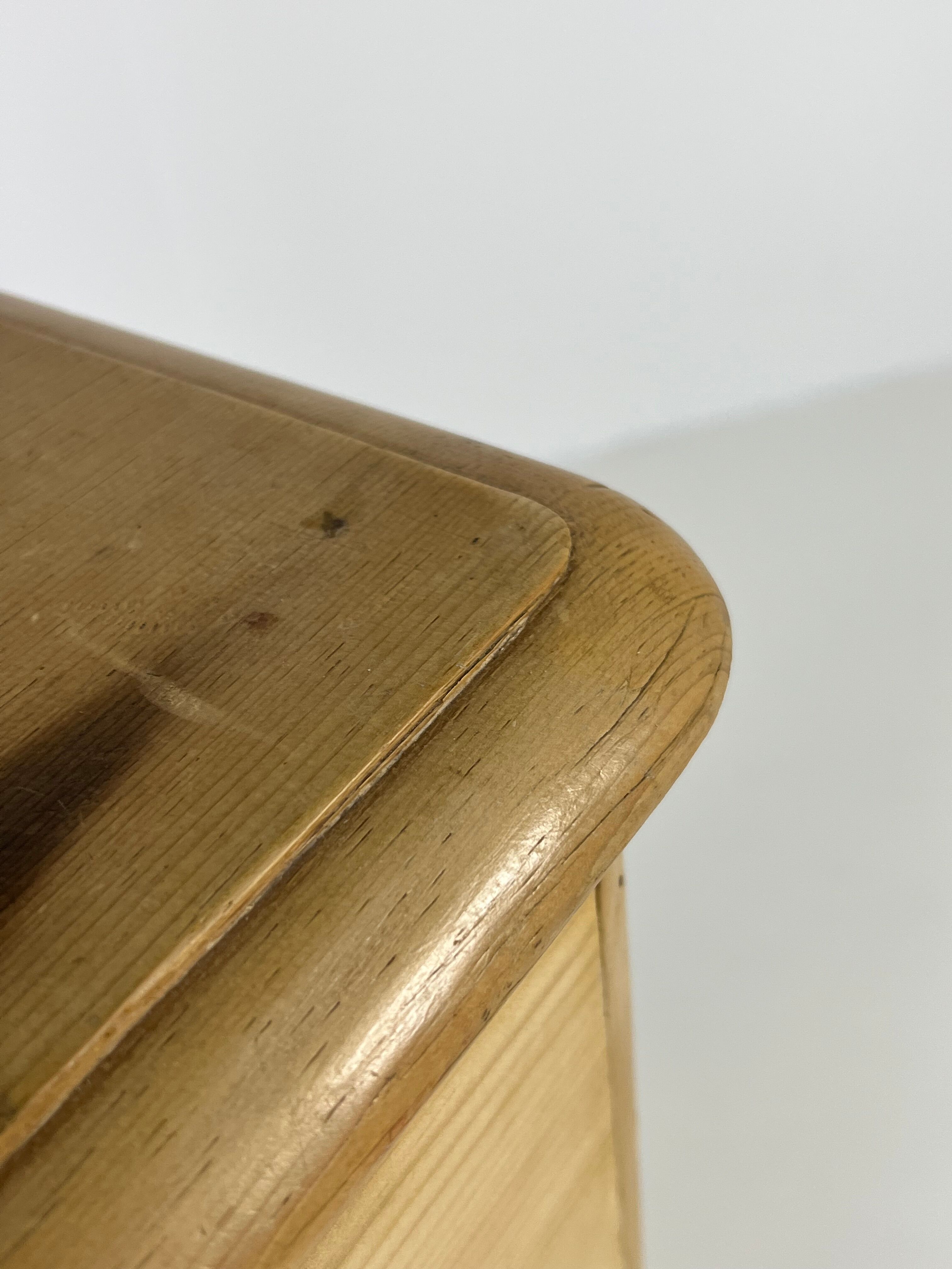 English chest of drawers pine wood