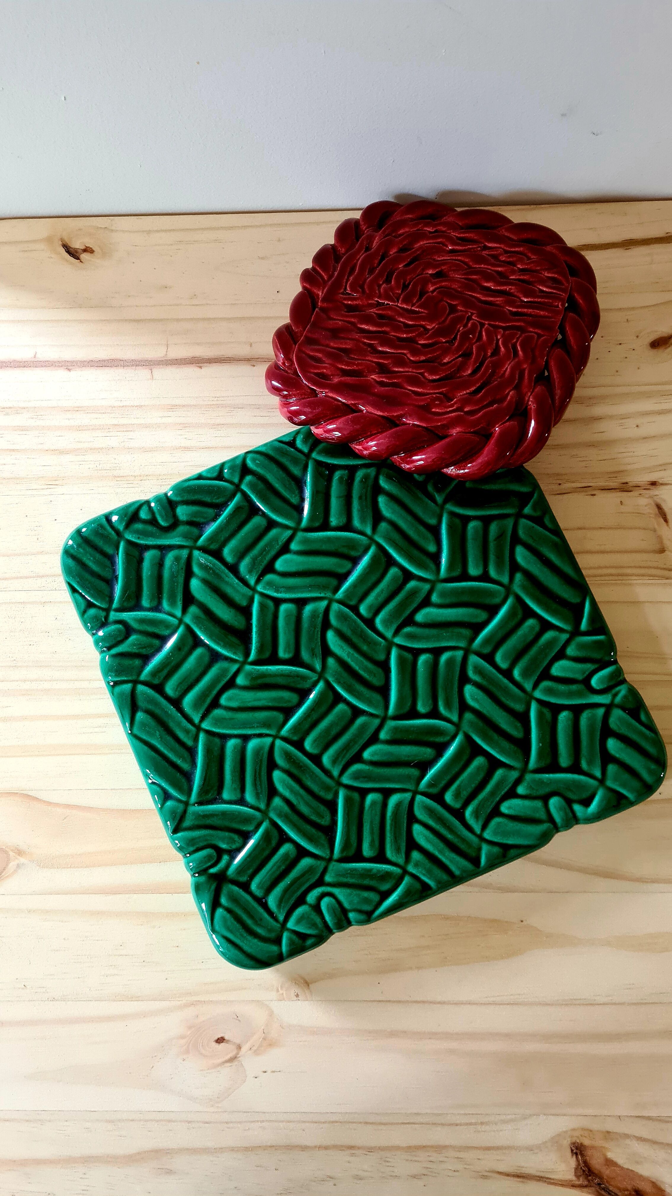 Braided ceramic underside