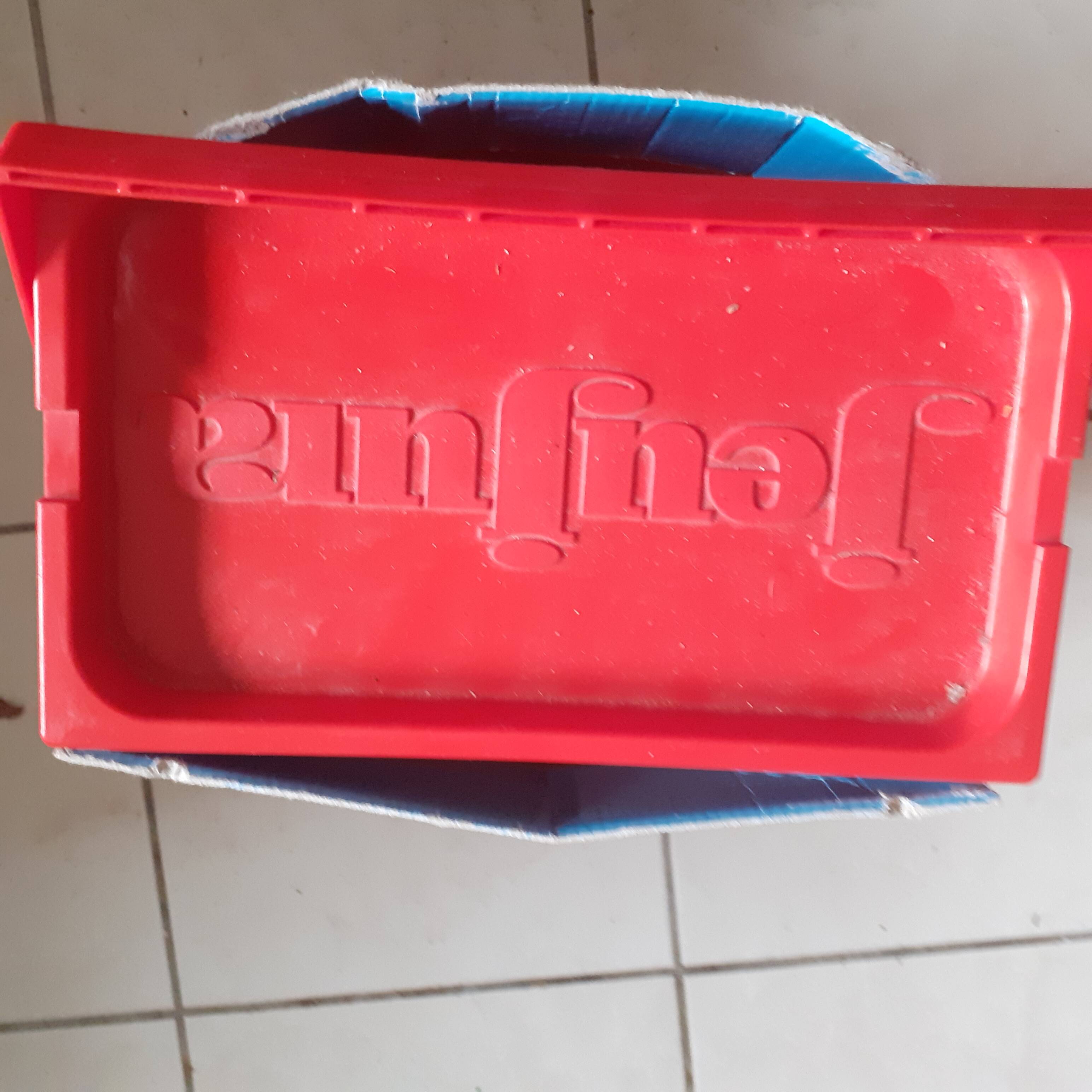 Jeujura.3xl. wooden boards.