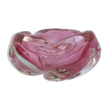 Empty-pocket ashtray