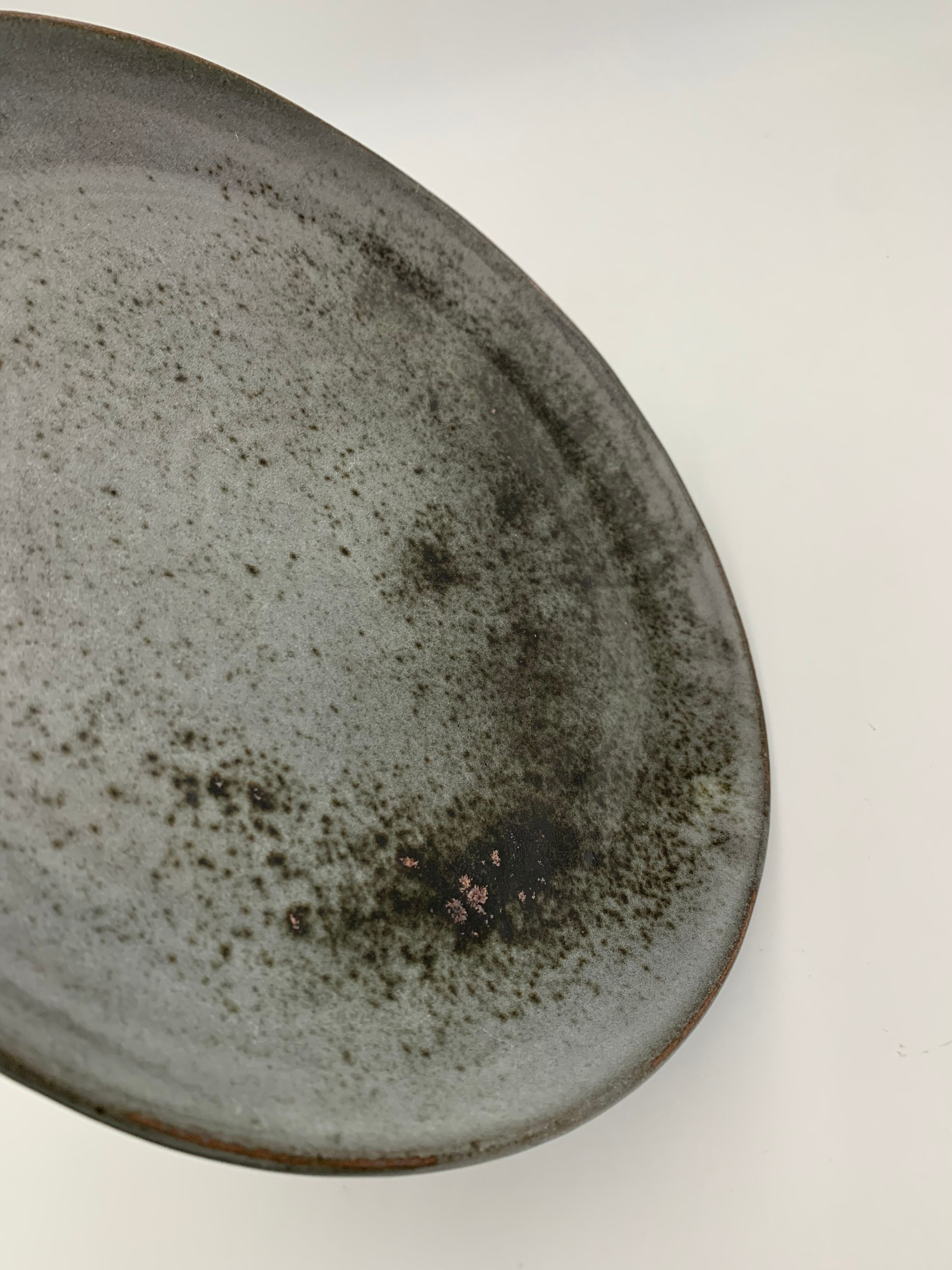 Large vintage round dish Thierry ROBERT, Grès du Loir - 1970s