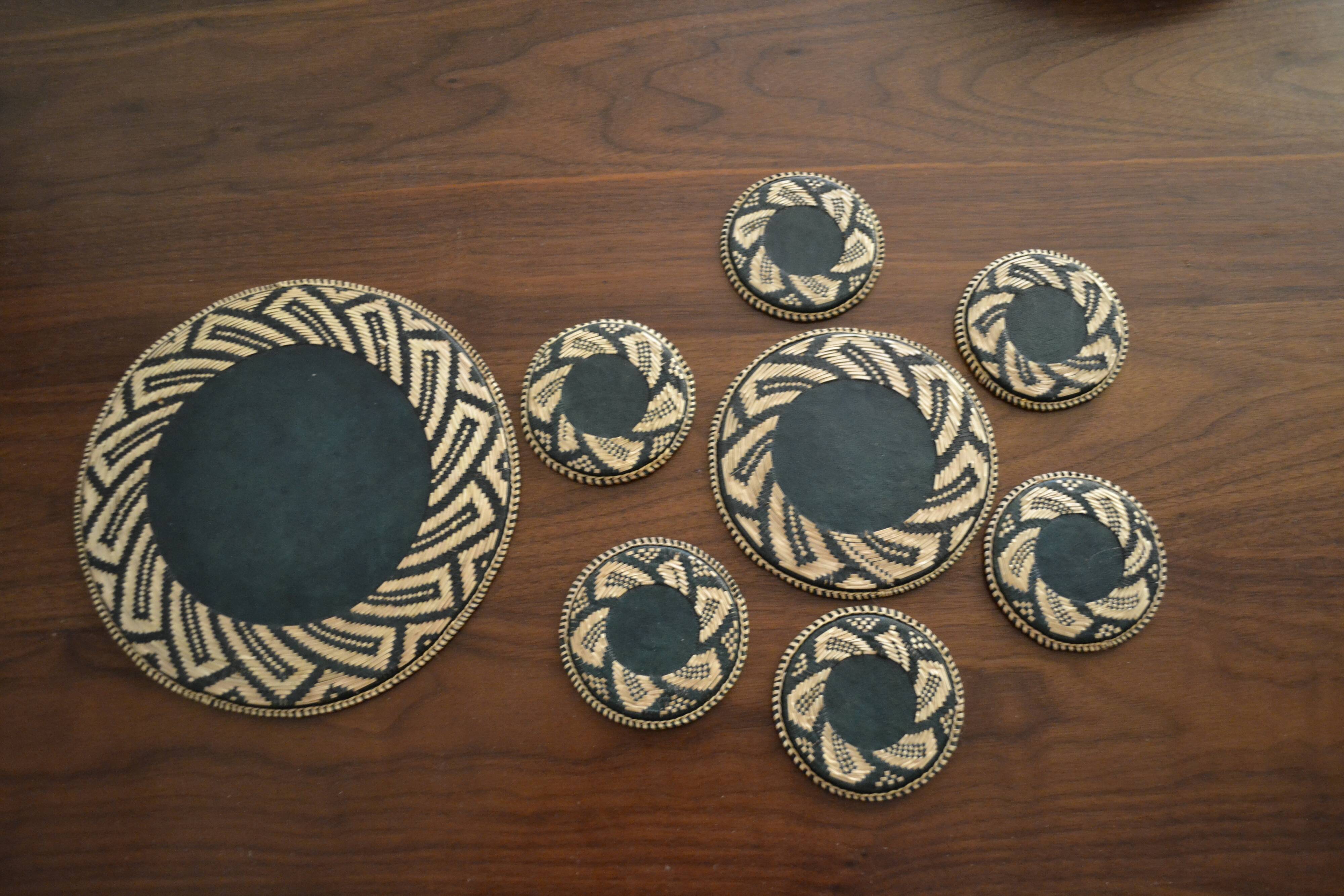 Ensemble dessous de verre en marqueterie de paille
