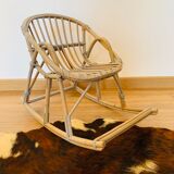 Rocking-chair corbeille en rotin, modèle enfant