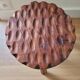 Tabouret tripode brutaliste