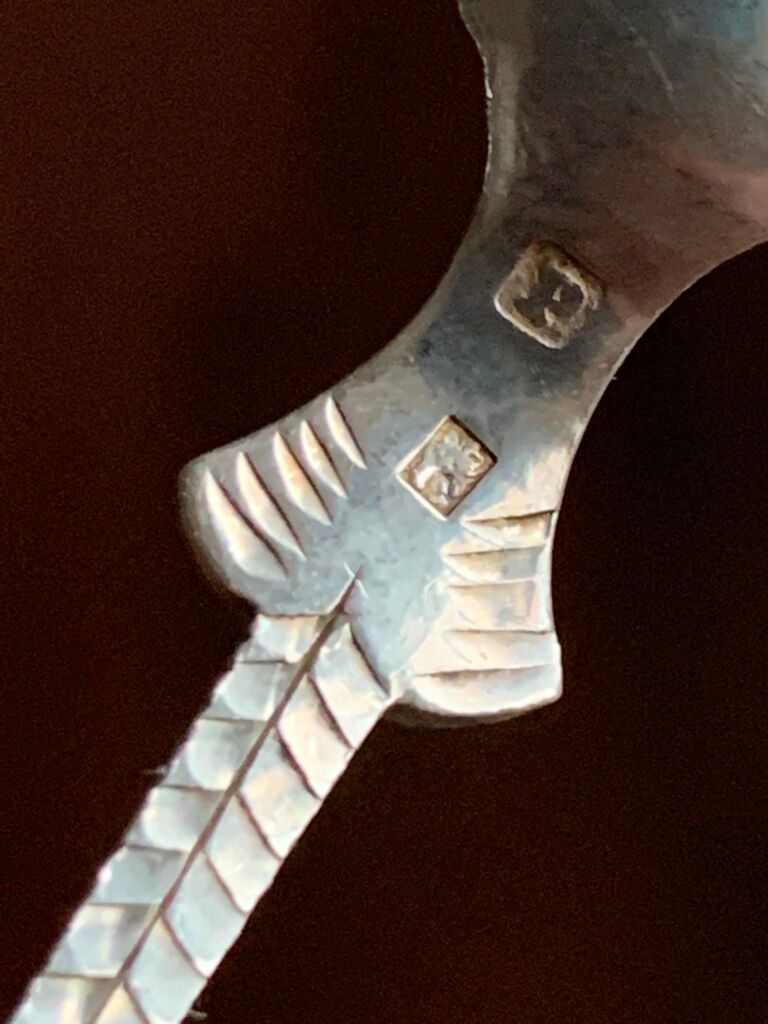 Set 12 teaspoons in solid silver