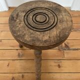 Tripod stool in solid wood, feet turned