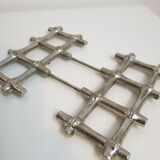 Stainless steel stretch underside