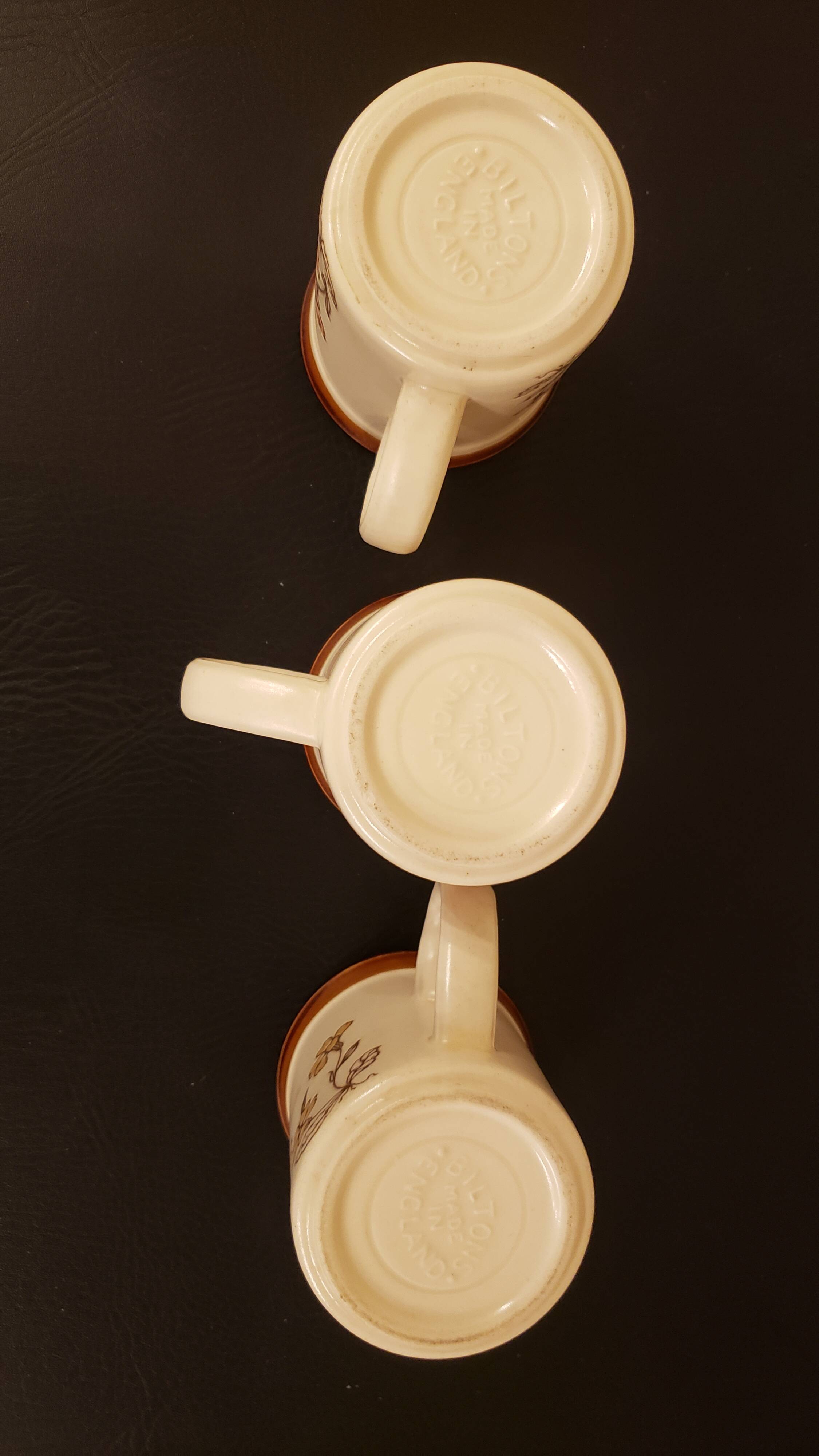 3 vintage BILTONS mugs