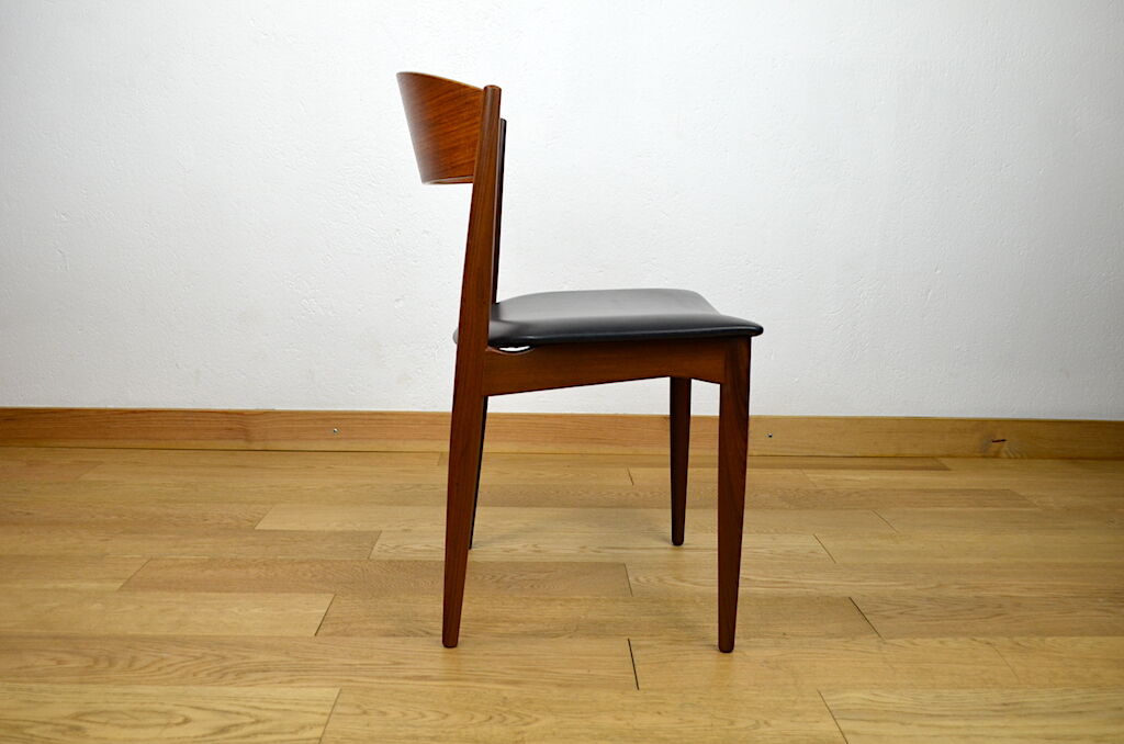 4 vintage scandinavian chairs in teak jydsk mobelindustri 1960