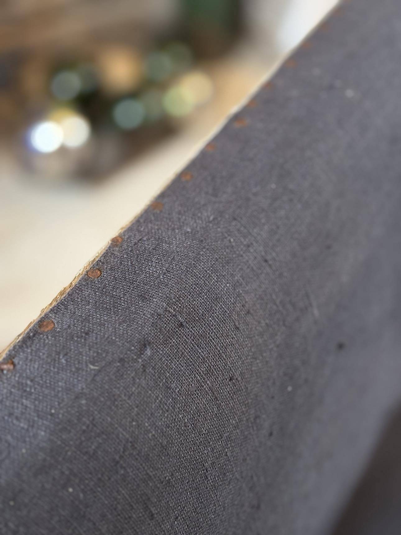 Louis XIII style bench in wood and linen