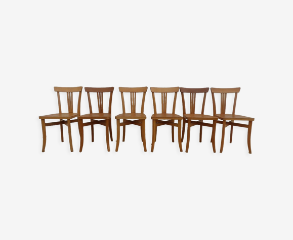 Lot de 6 chaises en bois de la marque Luterma dans leurs patines