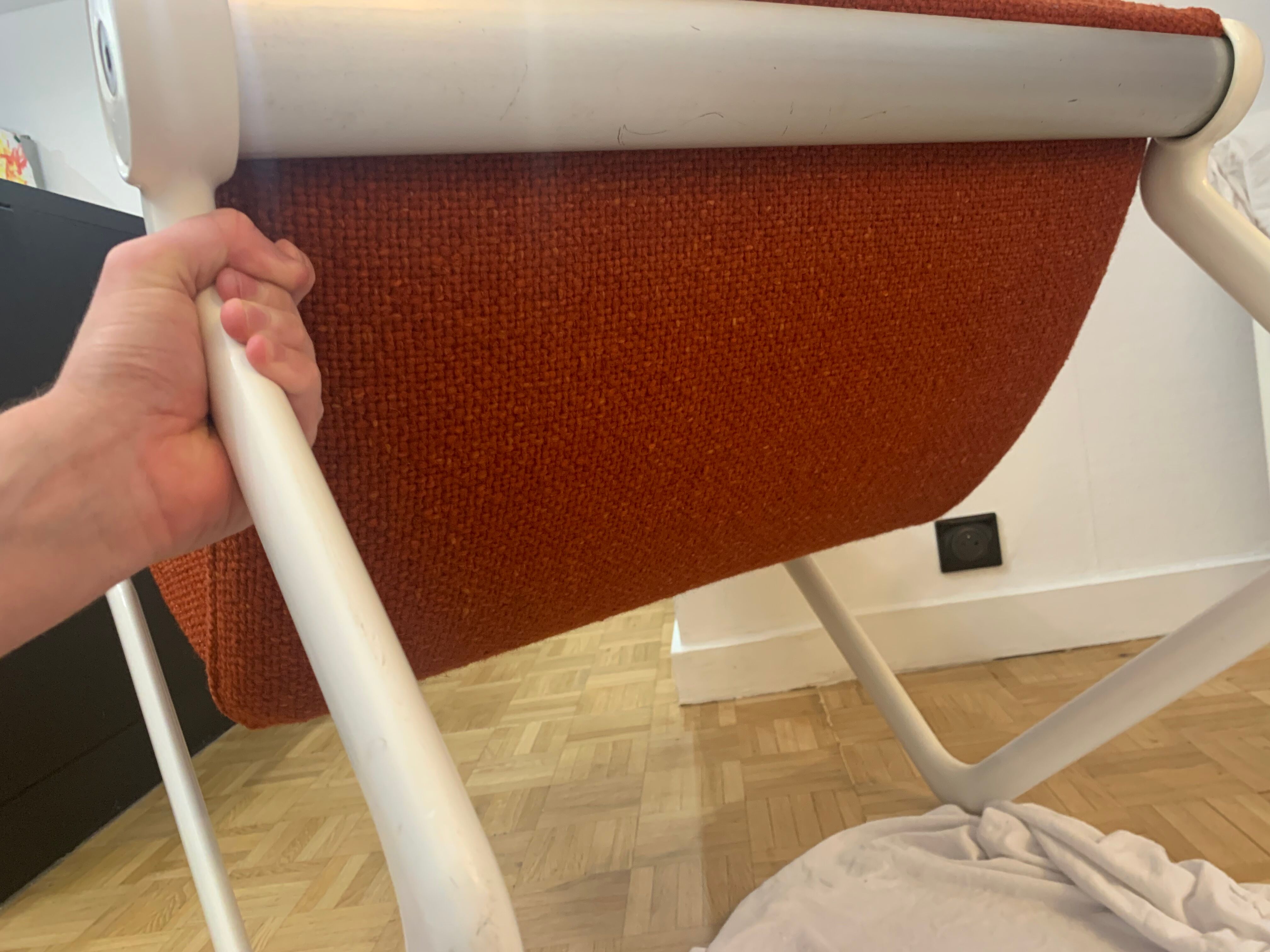 Knoll Sling armchair