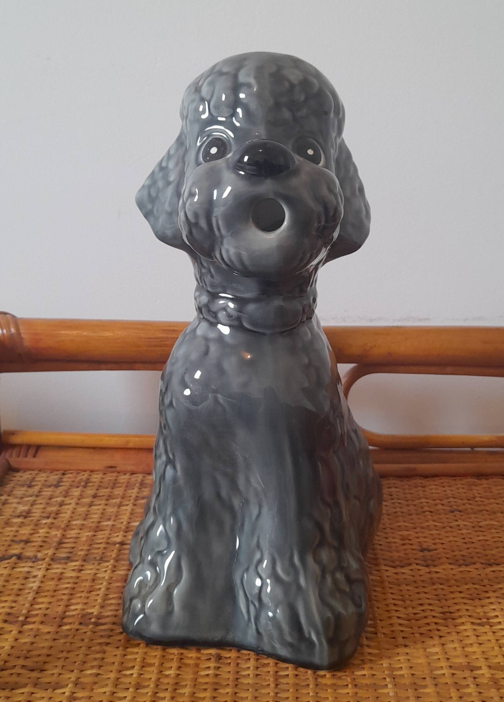 Slip decanter "dog"