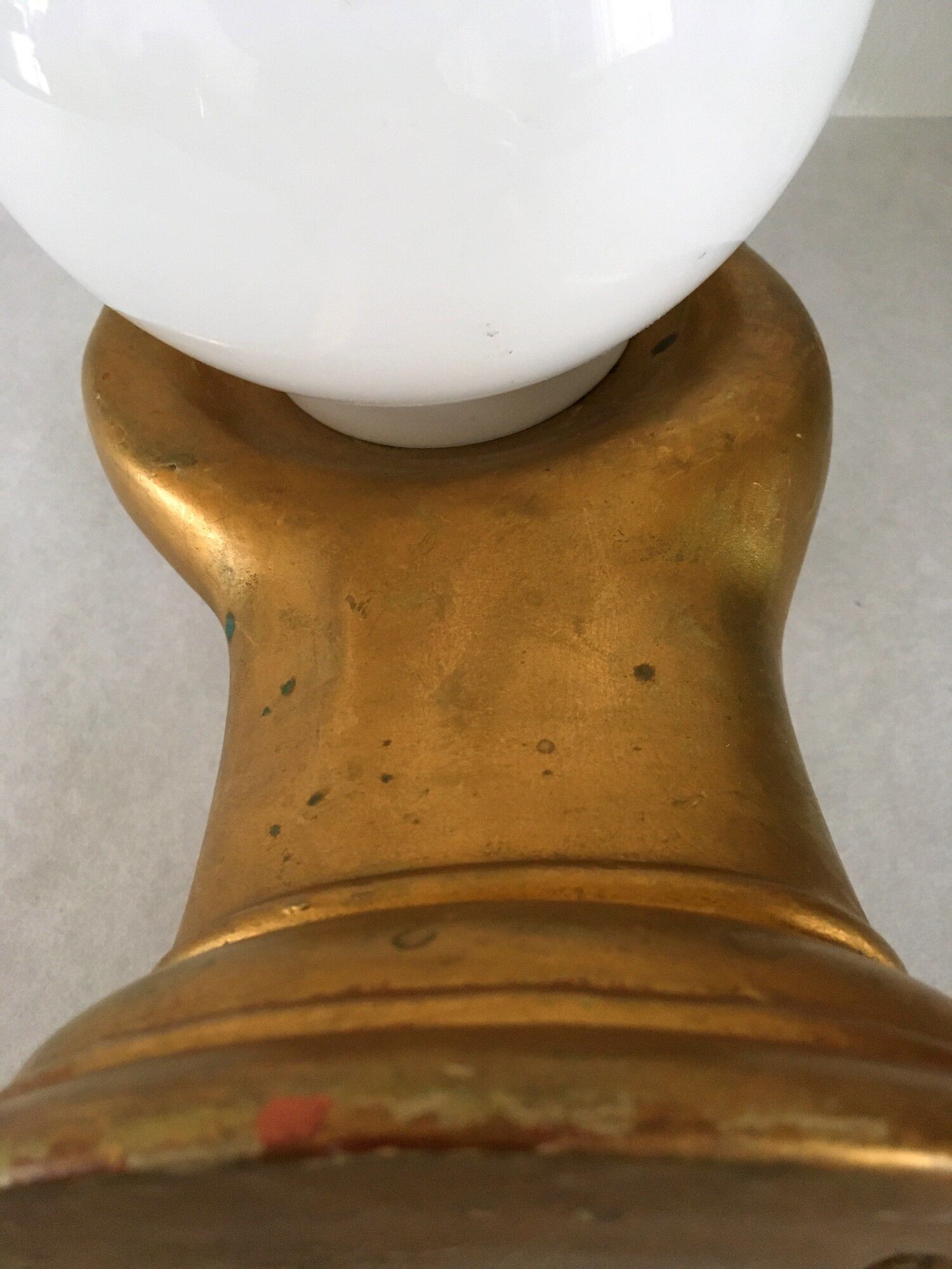 Vintage hand lamp in ceramic and opaline 70s