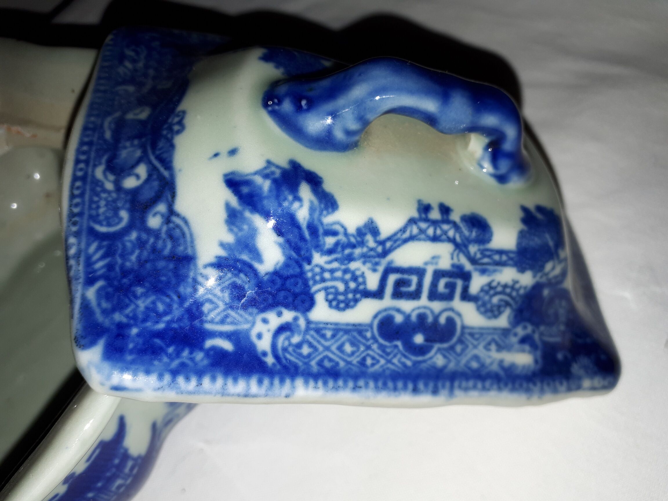 Victoria ware soap dish