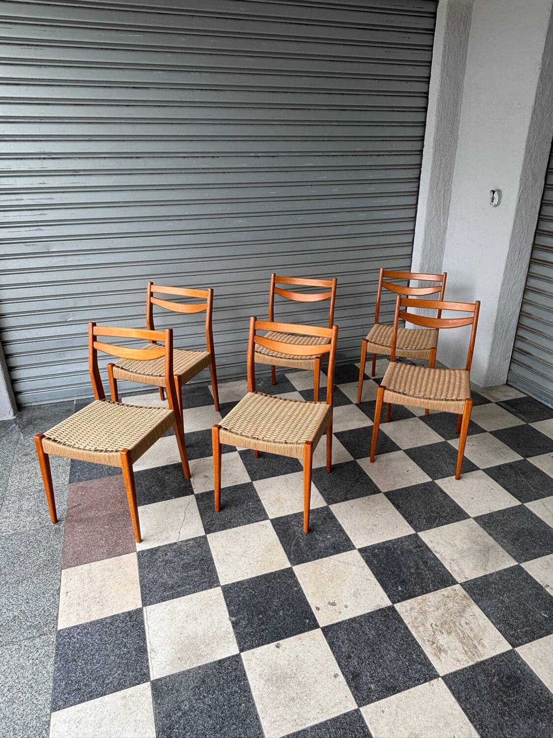 Série de 6 chaises style scandinave