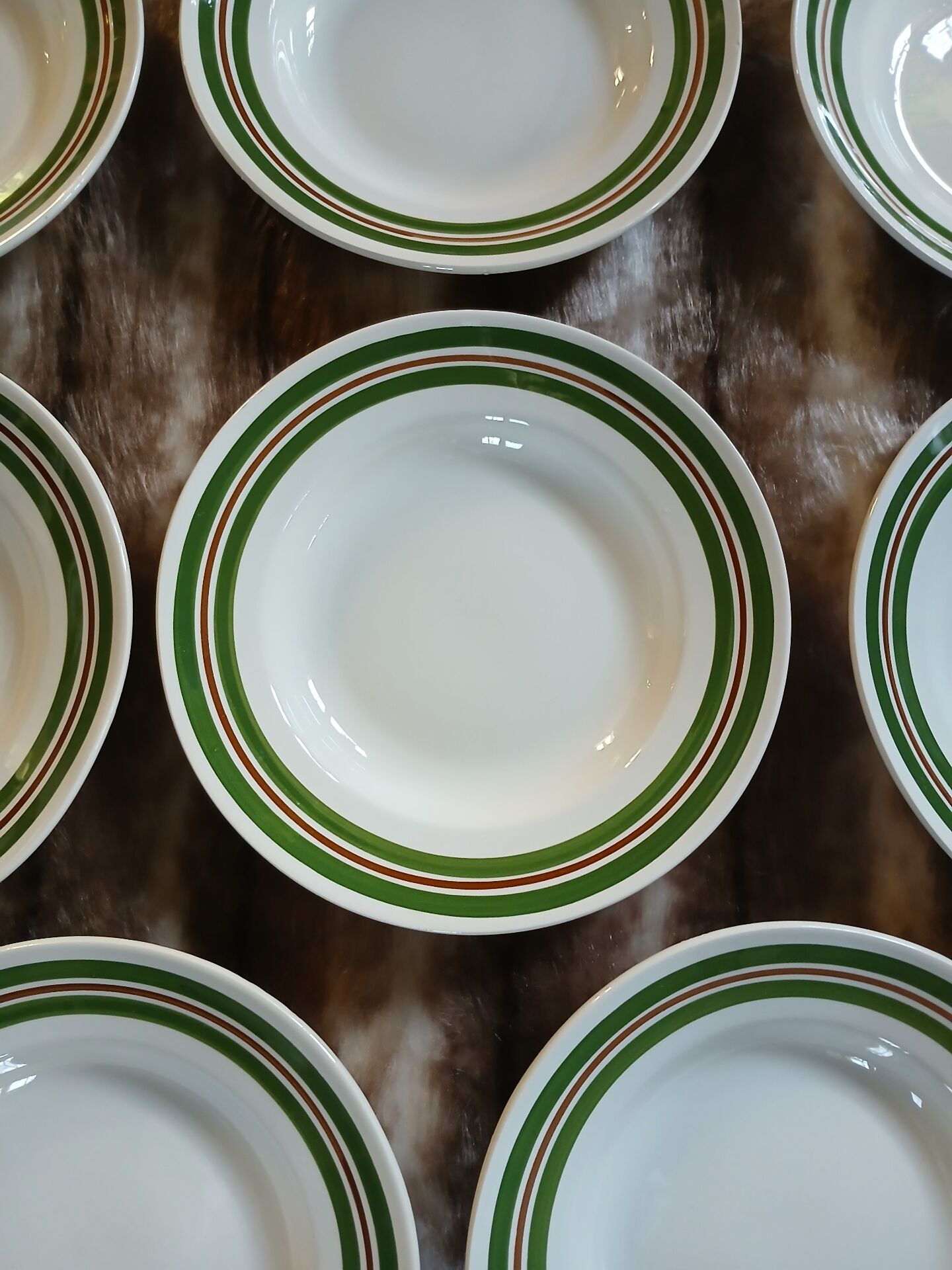 11 assiettes creuses anciennes Moulin des Loups