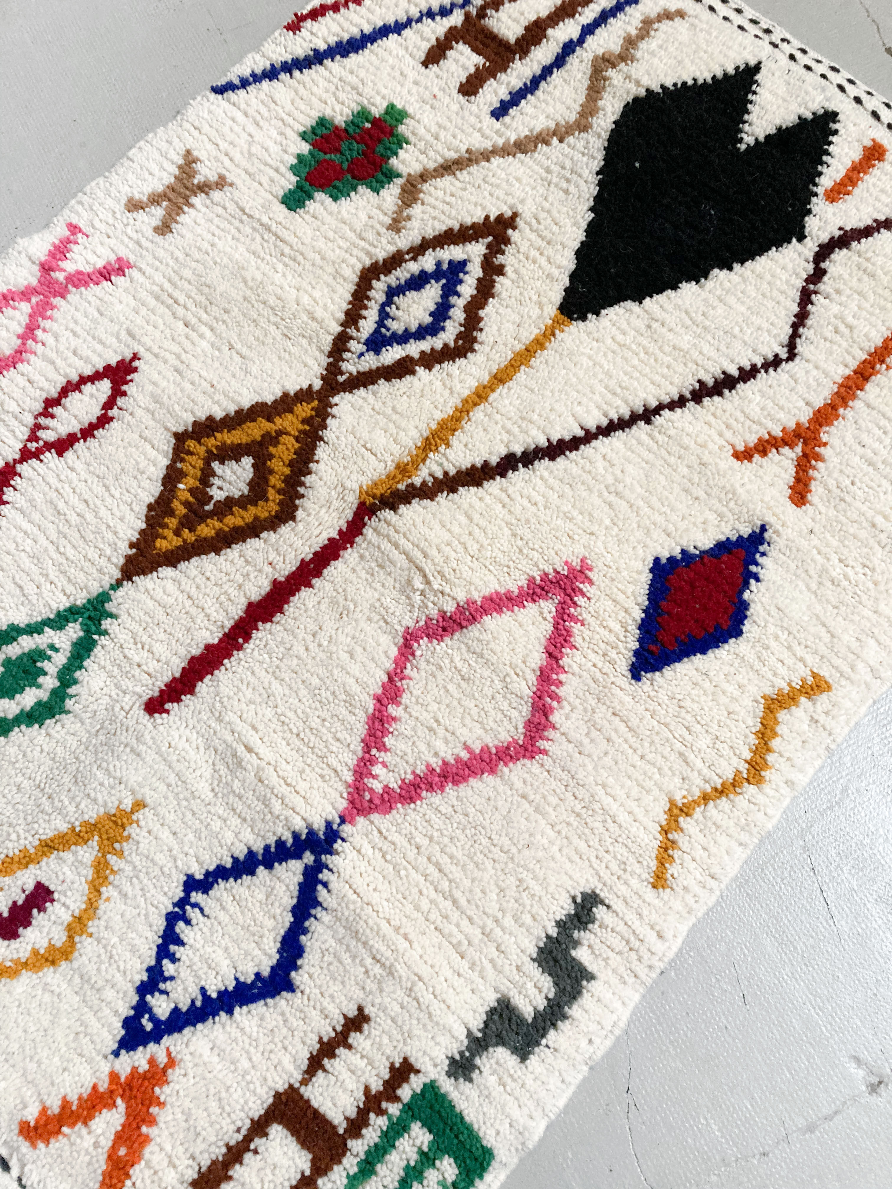 Moroccan berber carpet azilal ecru with multicolored patterns 180x101cm