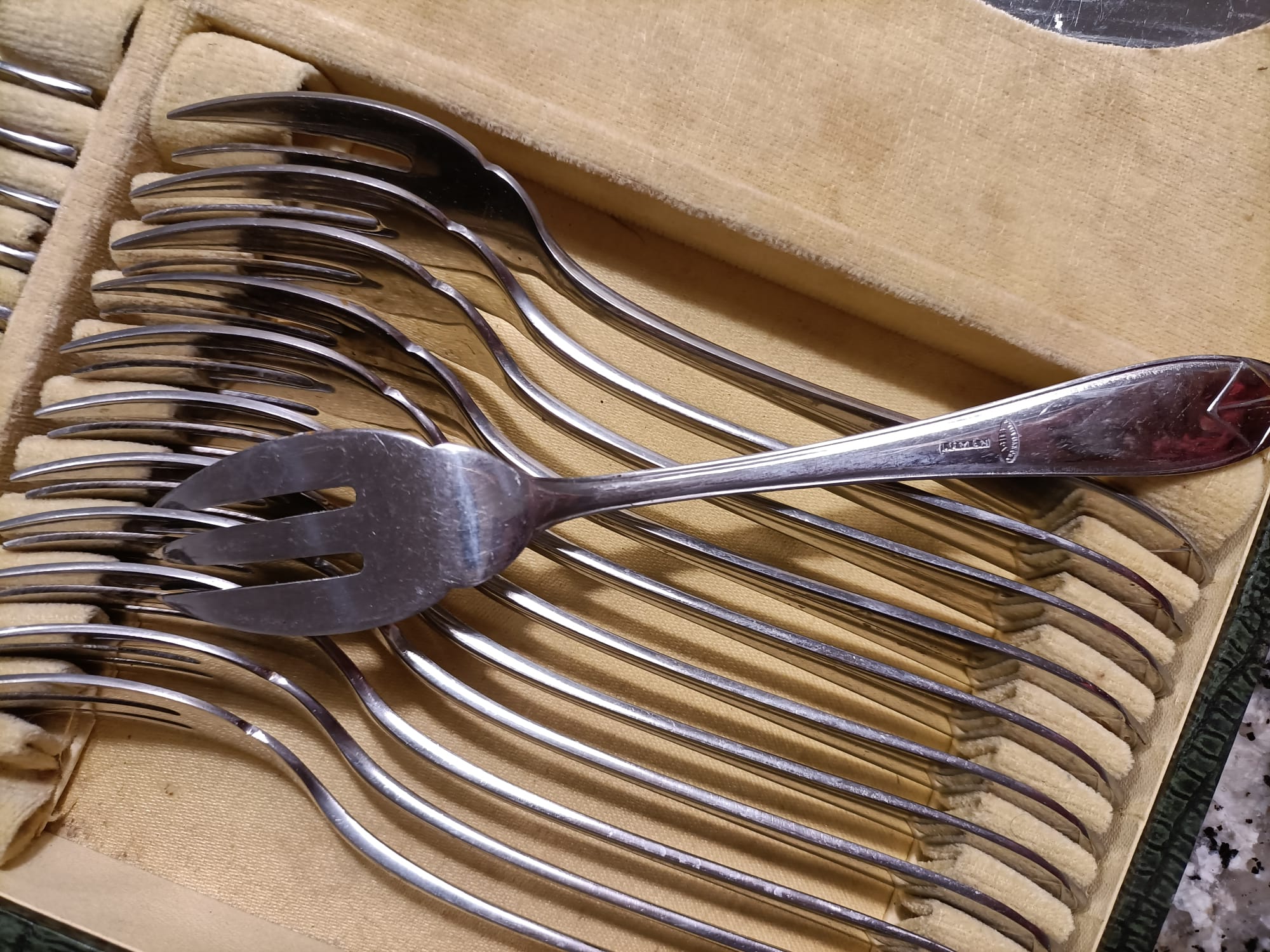 Ménagère de couverts à poisson en inox Art Déco