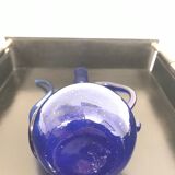 Pichet bleu en verre