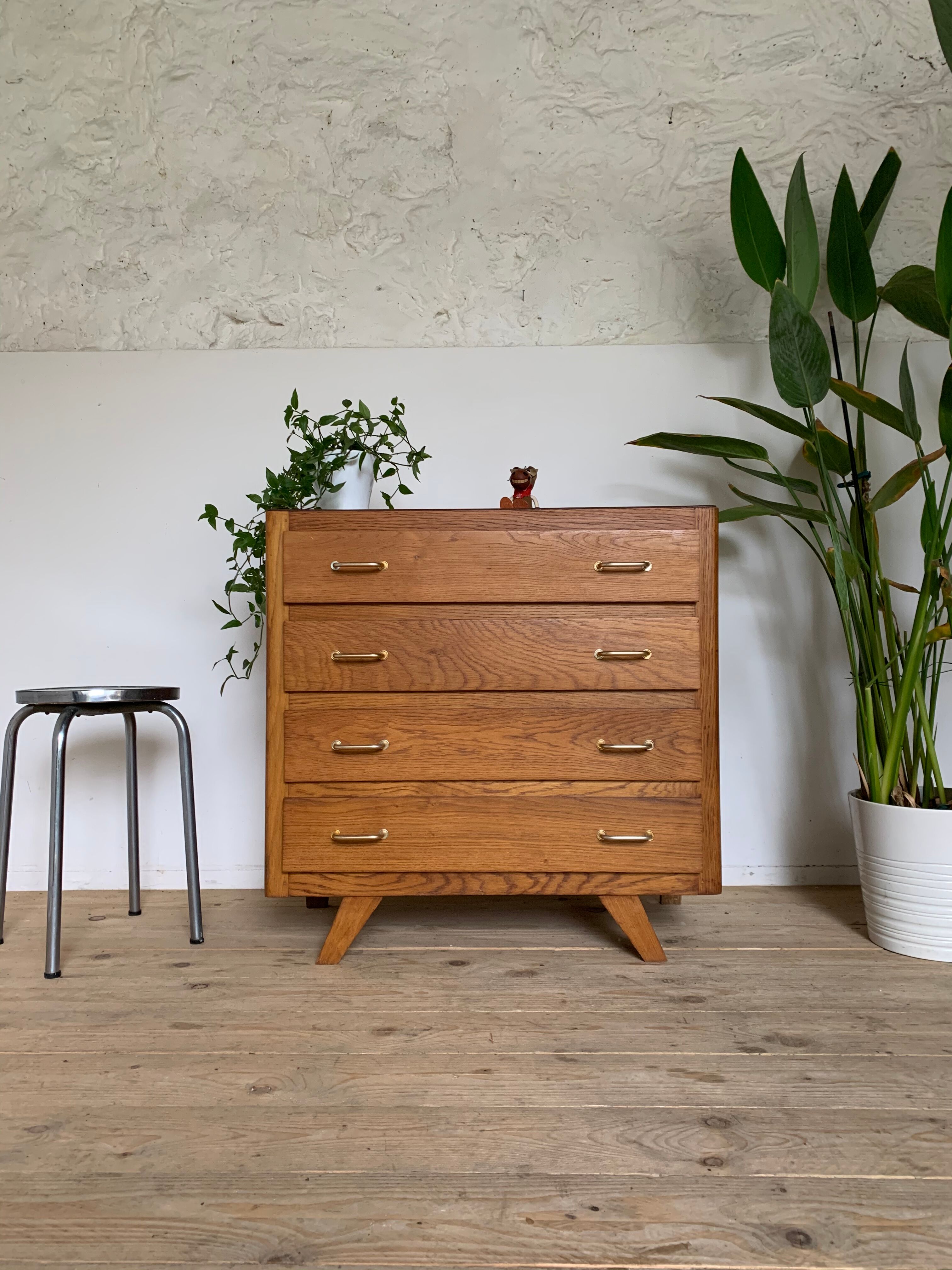 Vintage dresser in oak foot compass