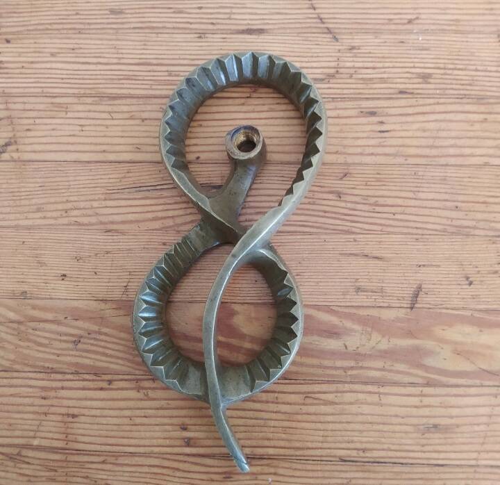 Cobra bronze lamp base
