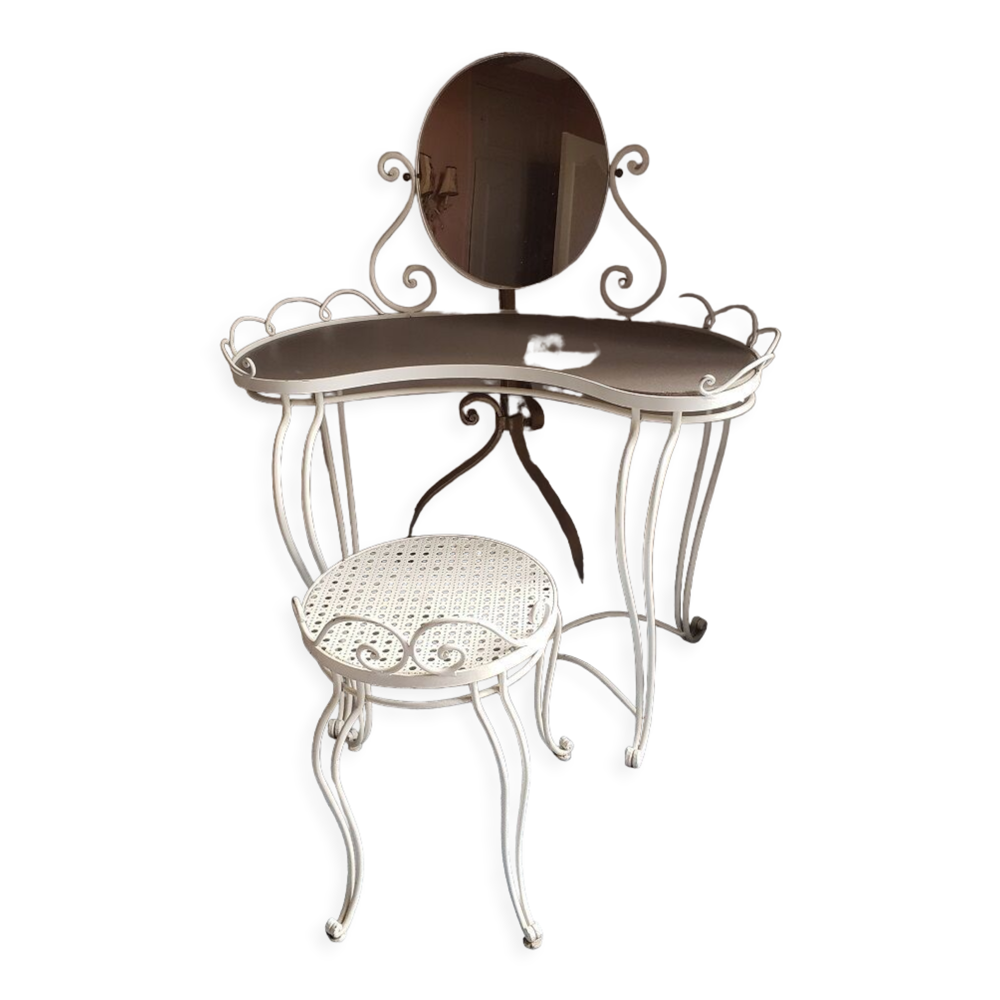 Wrought iron hairdresser Atelier Hugonet