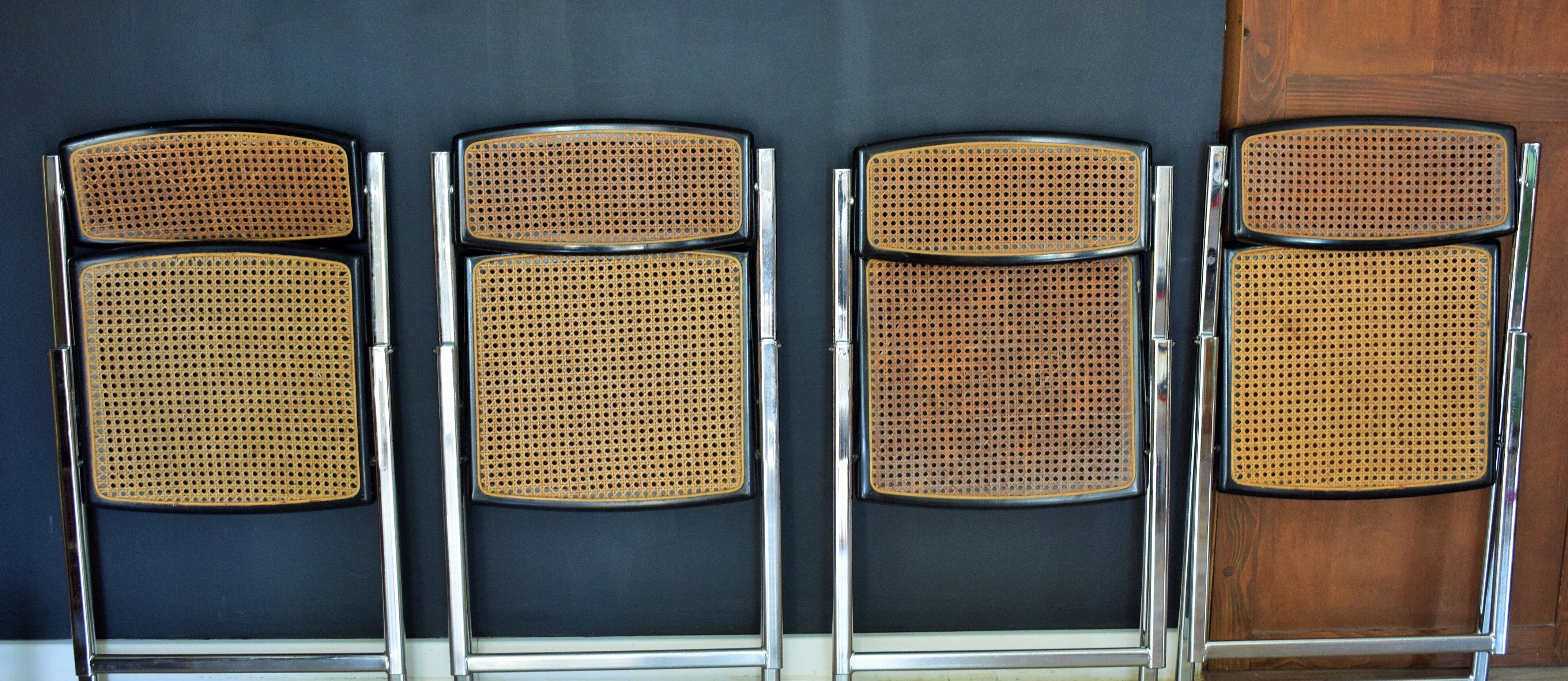 Vintage folding can chairs