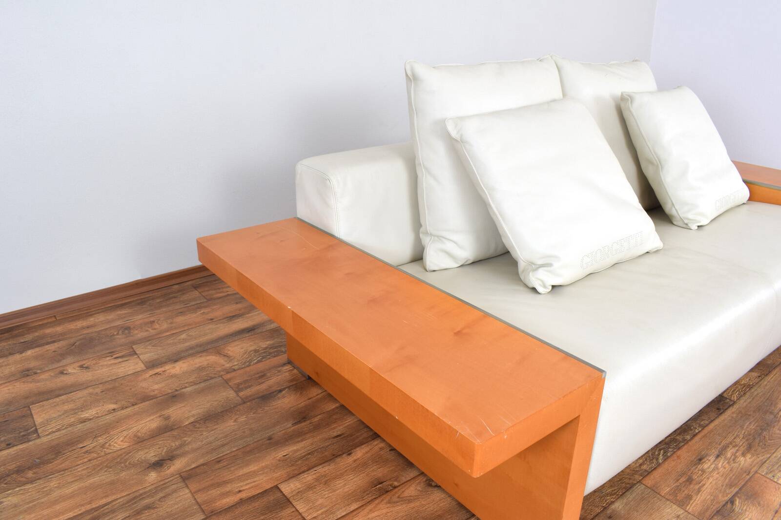 Italian Leather Sofa from Giorgetti, 1980s.