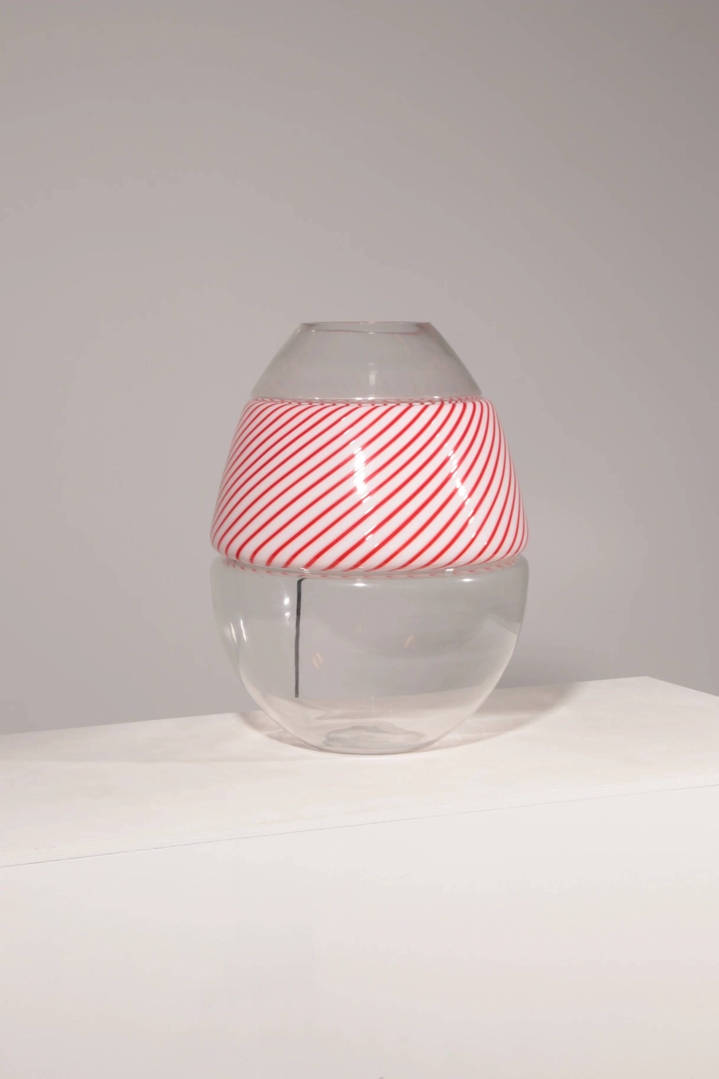 Very large egg-shaped lamp by Carlo Nason for AV Mazzega, Murano glass model LT 535, Italy, 1970s.