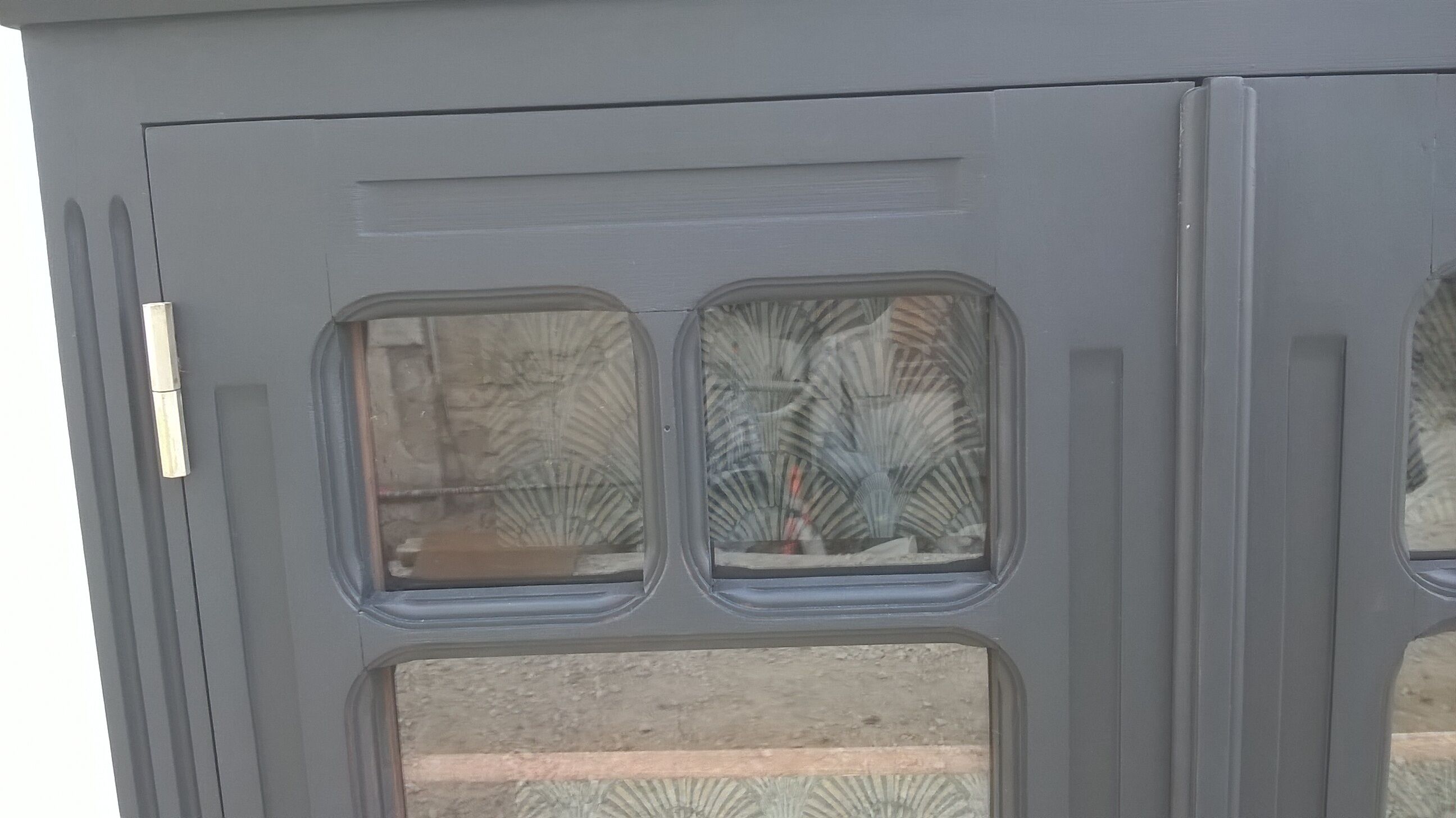 Parisian showcase cabinet 1930