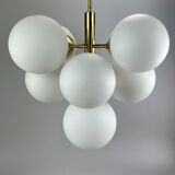 Lustre Sputnik Kaiser Leuchten design en verre opale années 60 70
