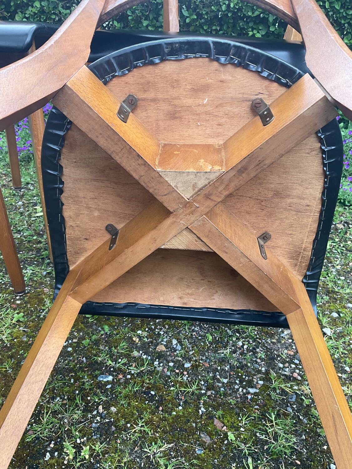 Series of 4 vintage chairs from the 50s and 60s
