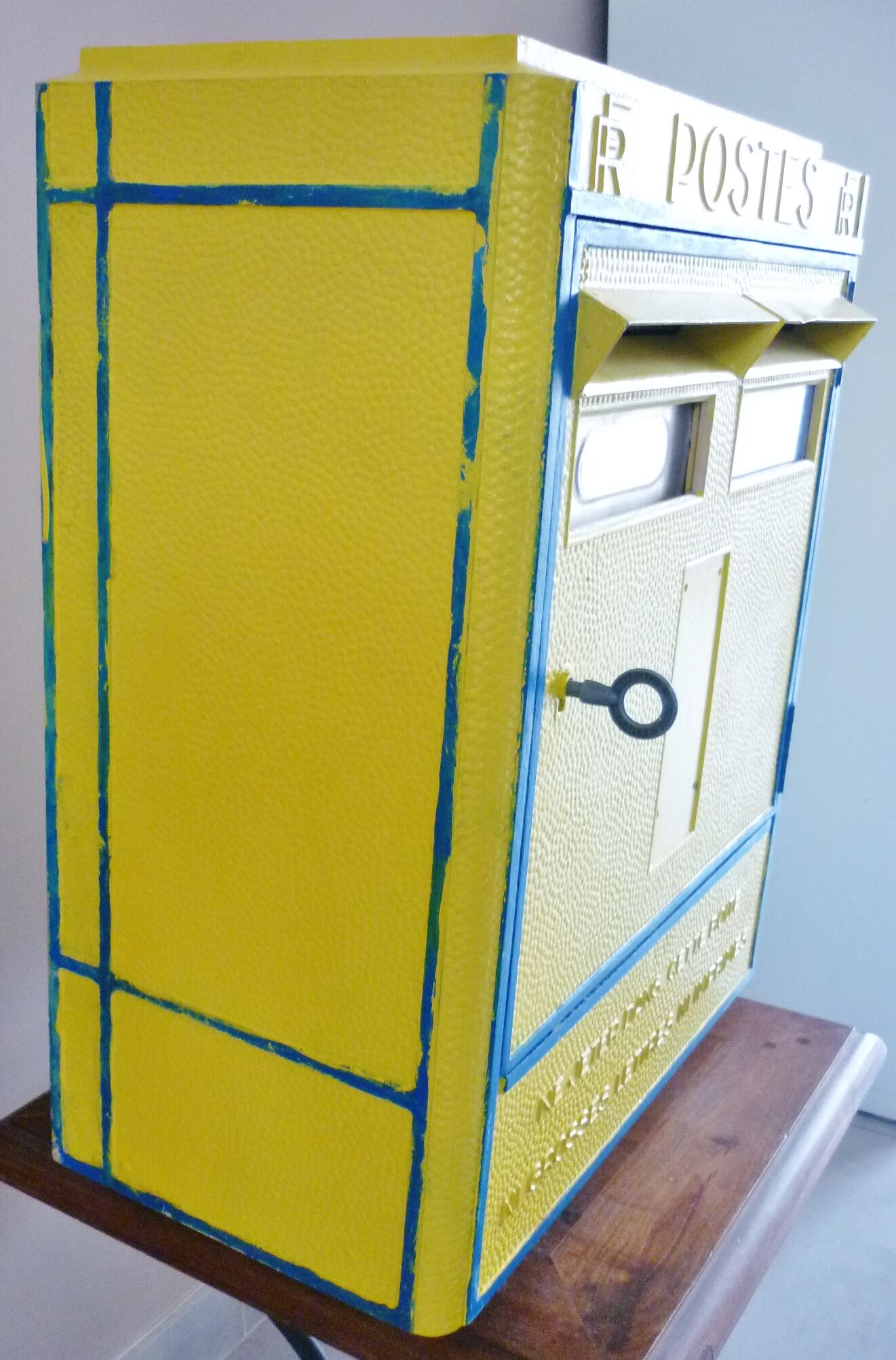Double mailbox reformed, La Poste Dejoie Nantes 1969