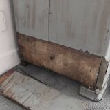 Cabinet with glass