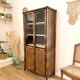 Armoire vitrée en bambou et cannage