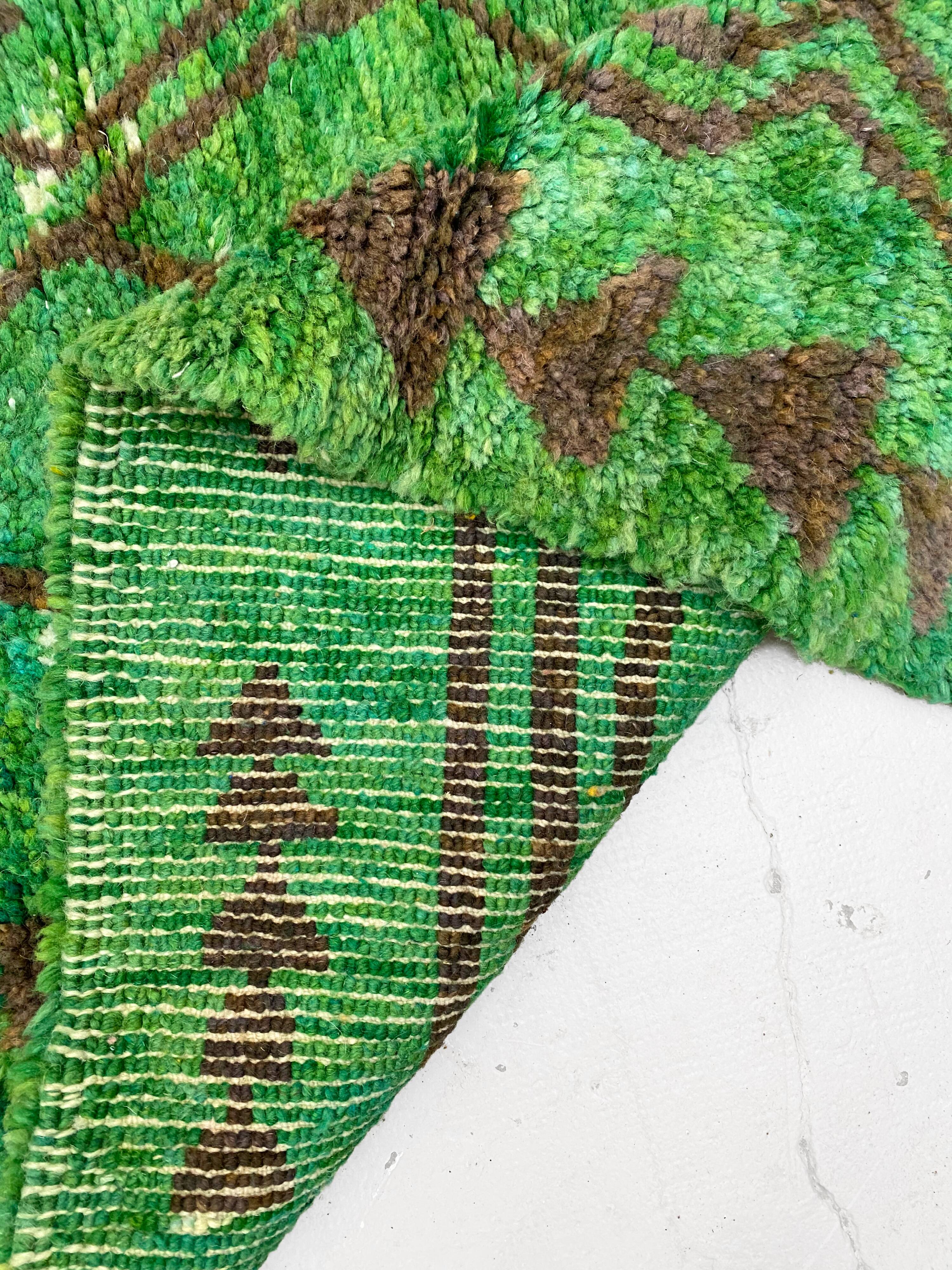 Green Beni Ouarain Berber rug with brown patterns, 1.45x1.10m