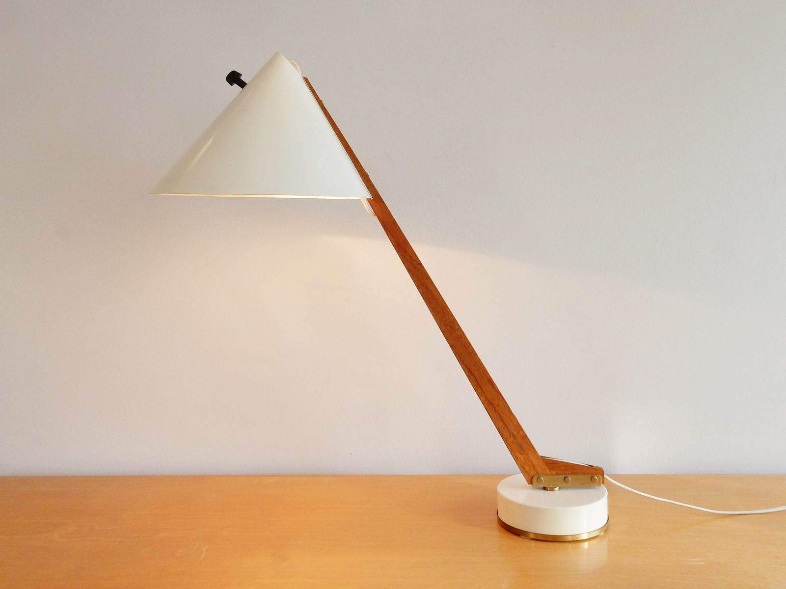 Model Table Lamp Model B 54 by Hans Agne Jakobsson for Markaryd 1950s
