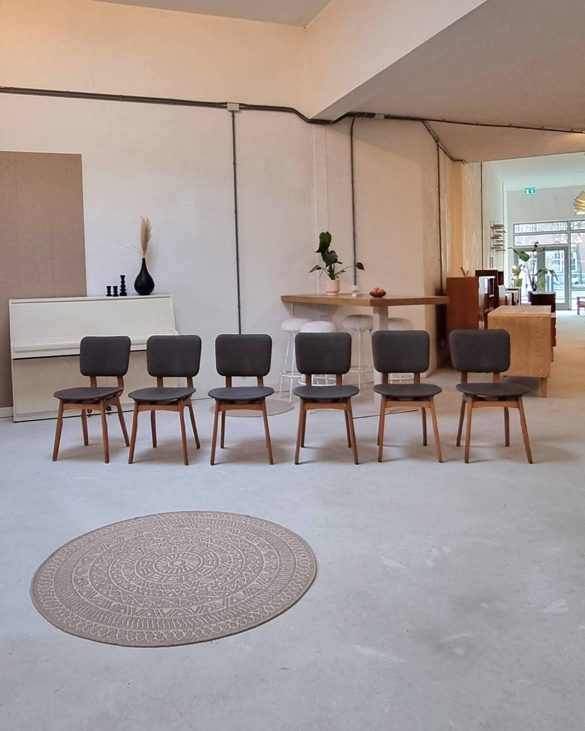 Chaises du milieu du siècle