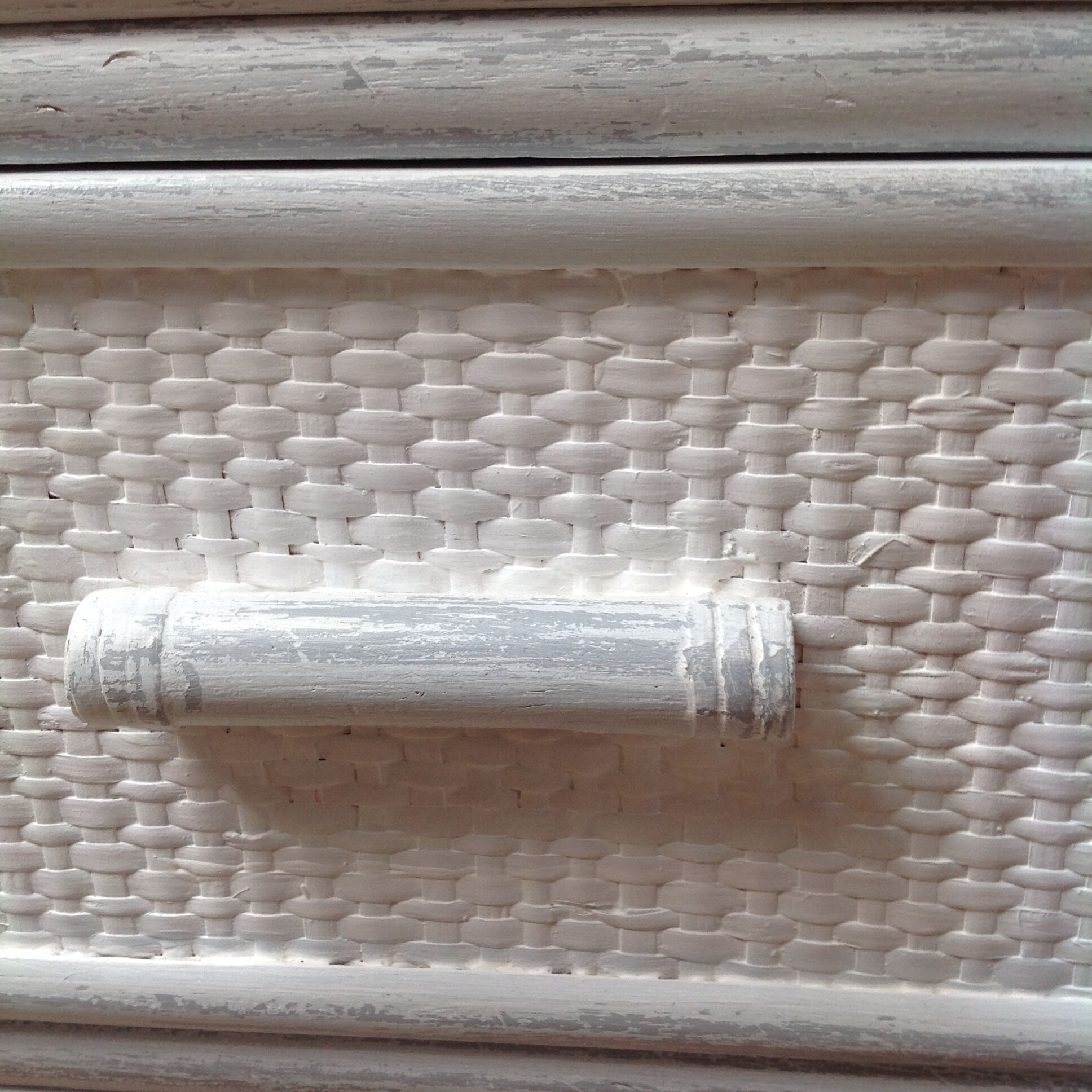 Commodus rotin patine shabby