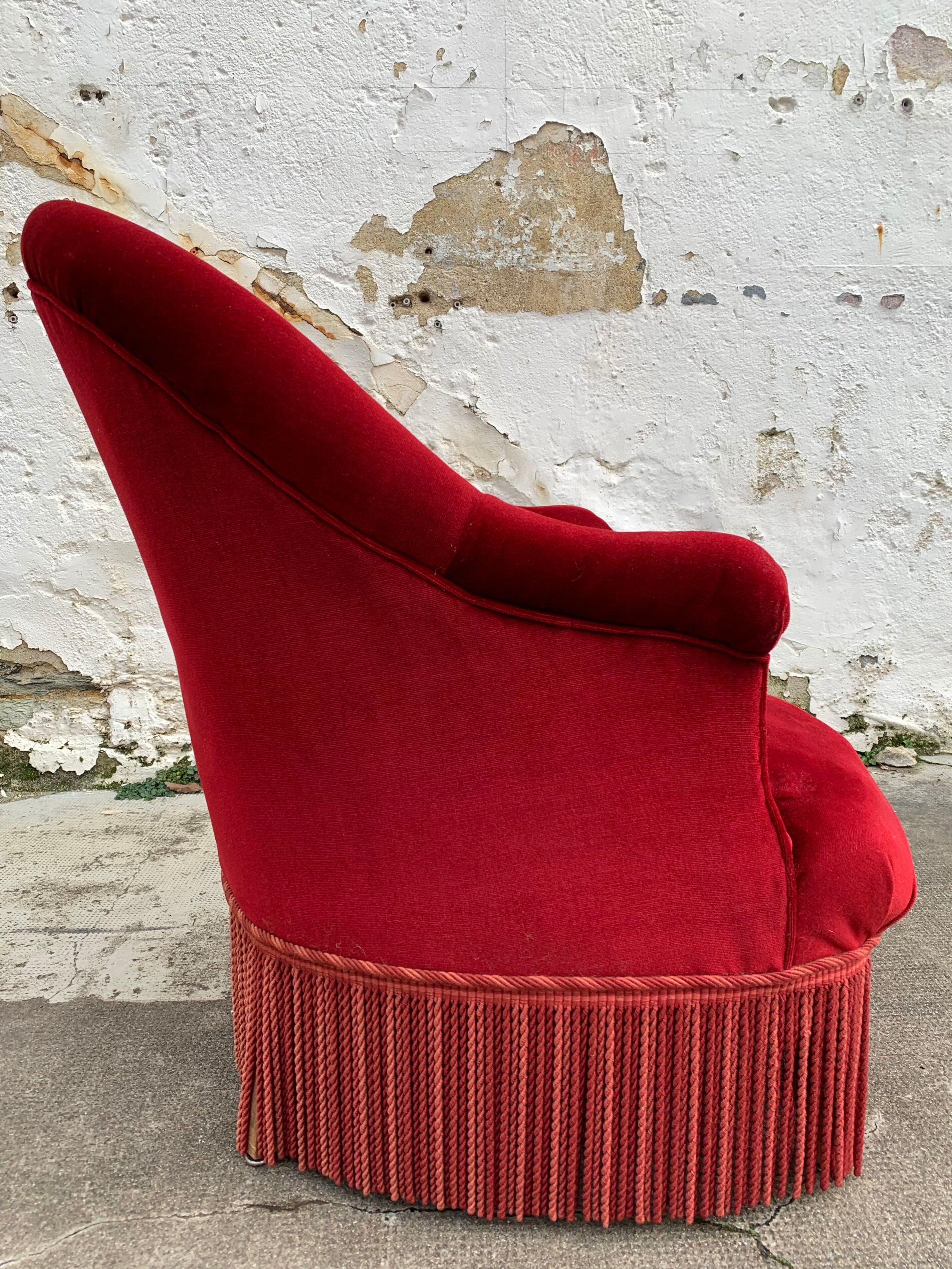 Red velvet toad armchair