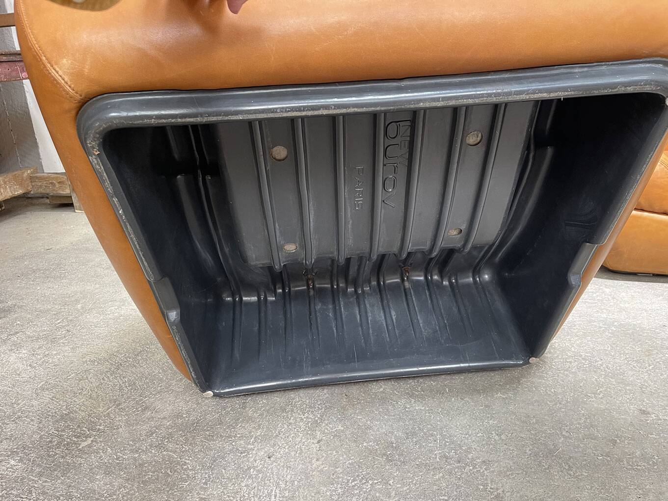 Burov leather living room set